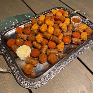 Snacks in de voetbalkantine