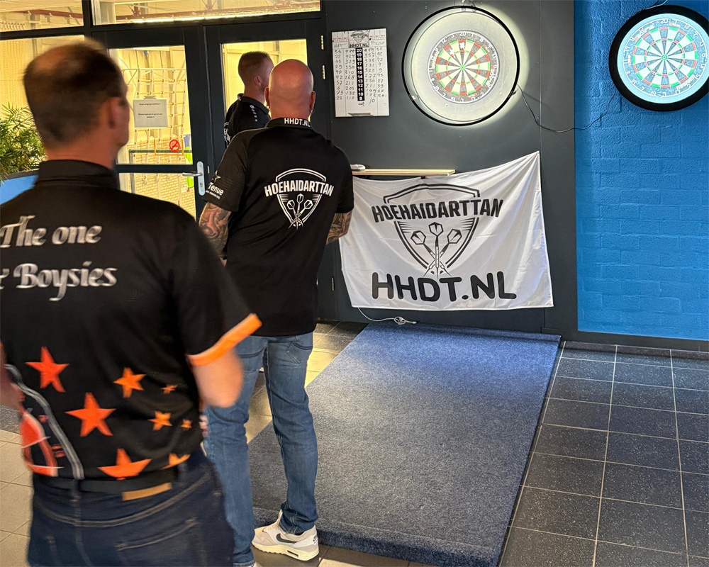 Debuut Dennis